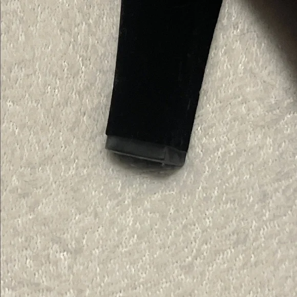 BCBG Maxazria Velvet/Satin 37/7B Black 3.5” Sexy Block Heel EUC (N) - Picture 7 of 16